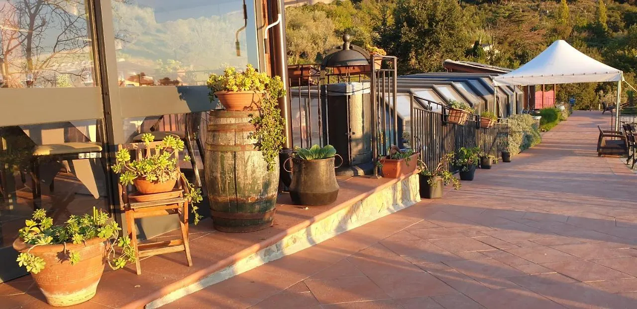 Resort San Nicola - Restaurant&Wellness Fitness Polizzi Generosa 3*,  Italie